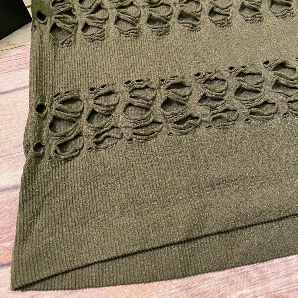 Arm Green Tank Top - Picture 4 of 5